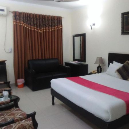 Tourist Inn Hotel Lahore Exteriér fotografie