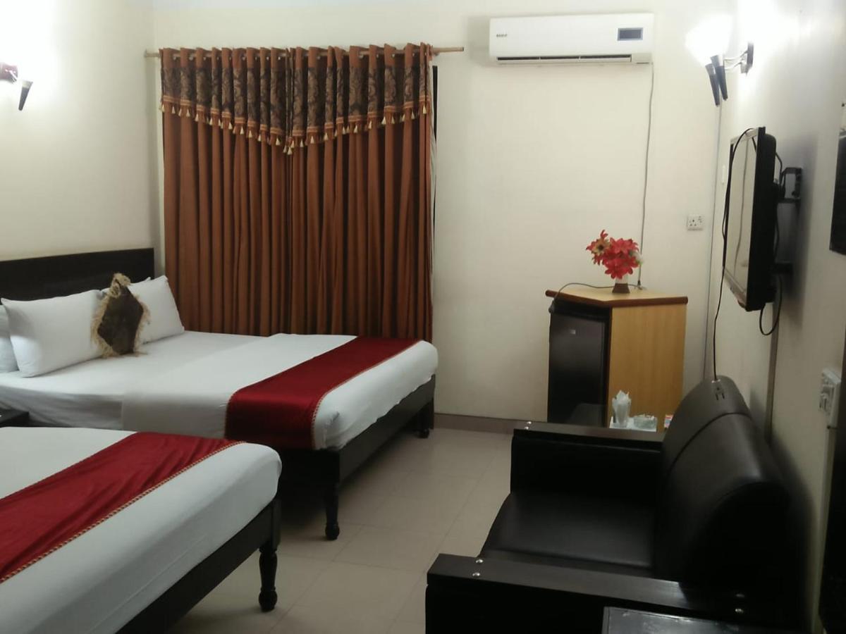 Tourist Inn Hotel Lahore Exteriér fotografie
