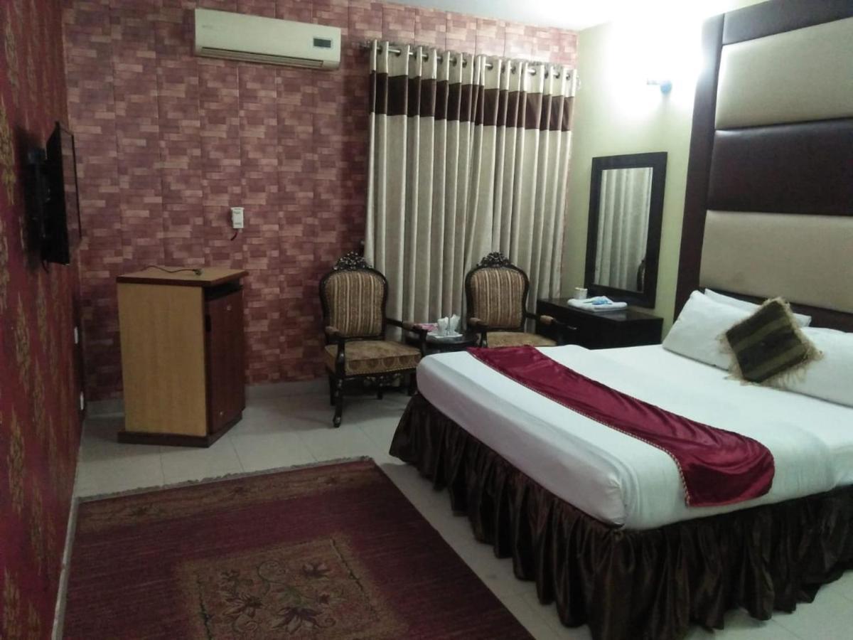 Tourist Inn Hotel Lahore Exteriér fotografie
