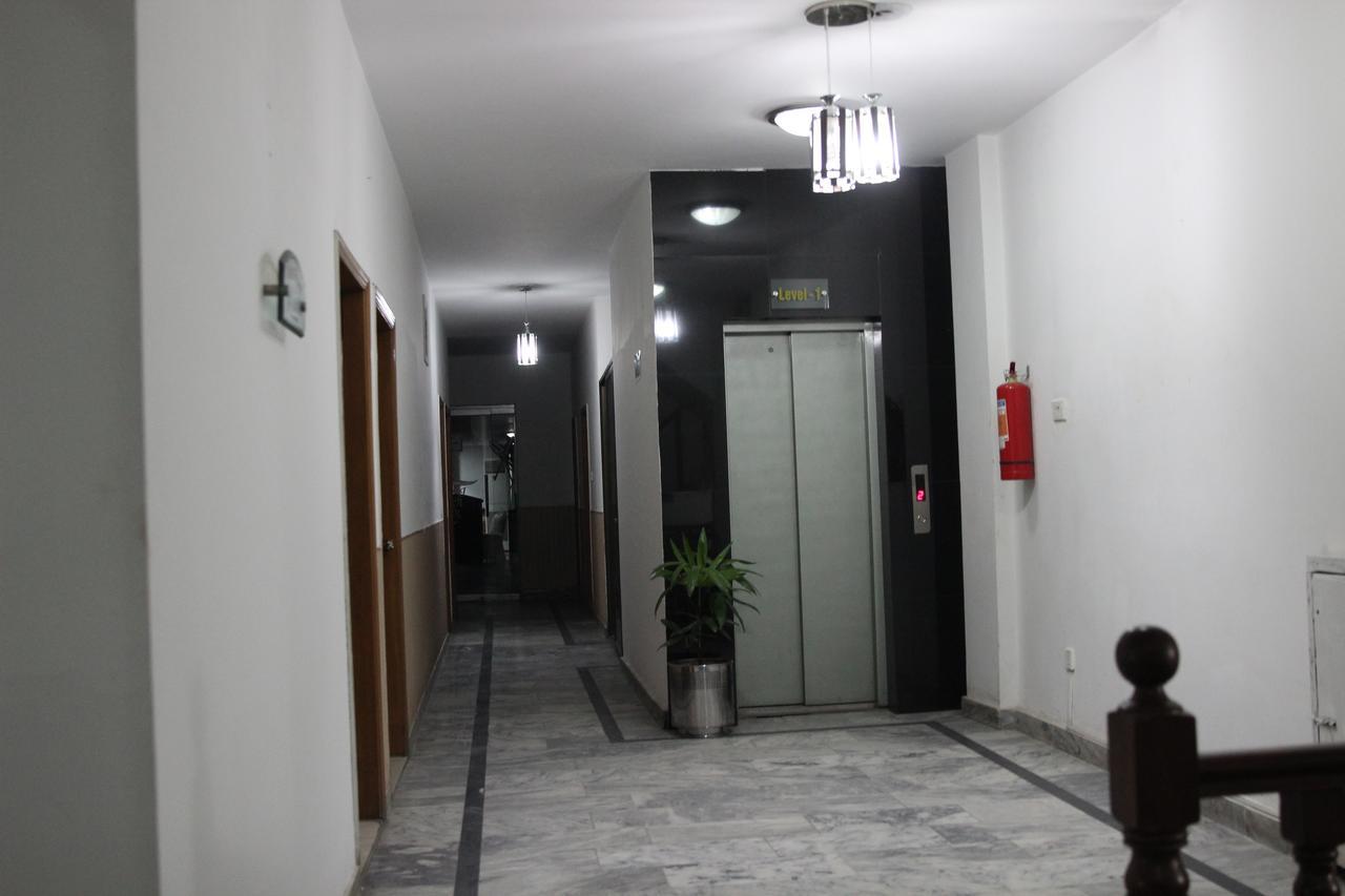 Tourist Inn Hotel Lahore Exteriér fotografie