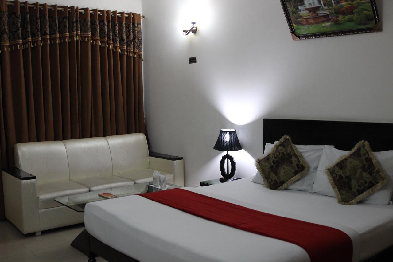 Tourist Inn Hotel Lahore Exteriér fotografie