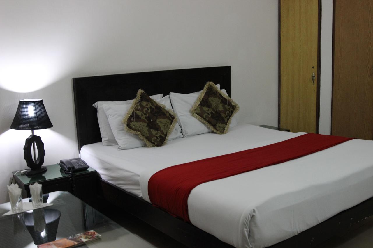 Tourist Inn Hotel Lahore Exteriér fotografie