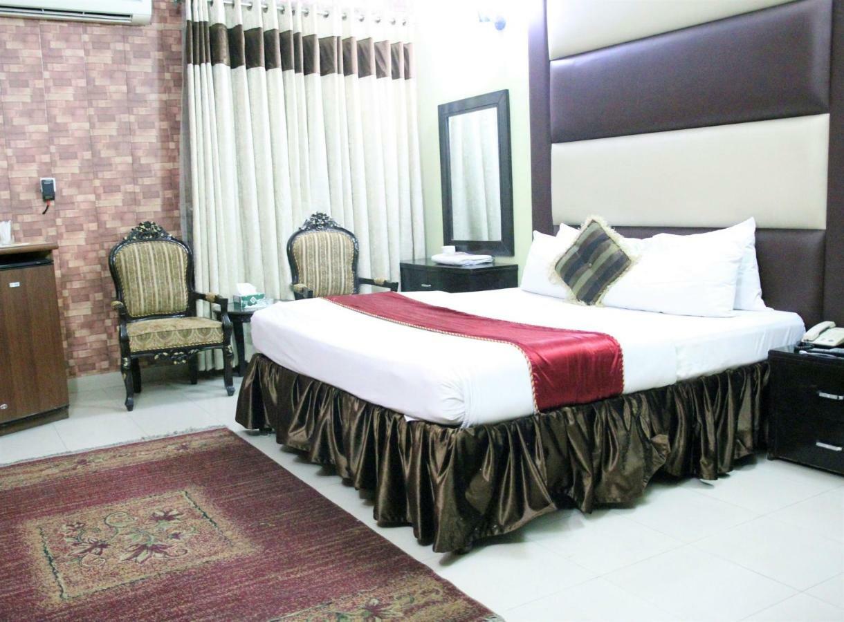 Tourist Inn Hotel Lahore Exteriér fotografie